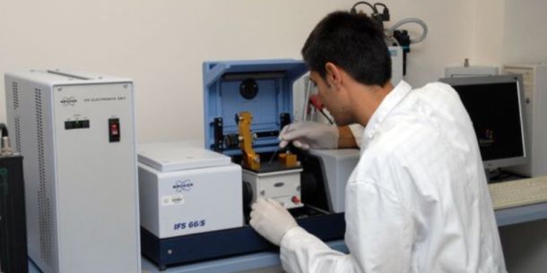 Espectroscopia infrarroja por transformada de Fourier y sus aplicaciones en la industria