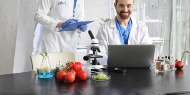 De cumplir a blindar: conceptos clave para entender el riesgo analítico en alimentos